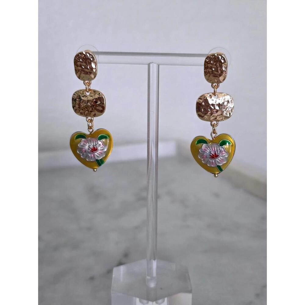 Vintage Cloisonné Heart Earrings – Gold Tone Dangle Earrings with Floral Enamel